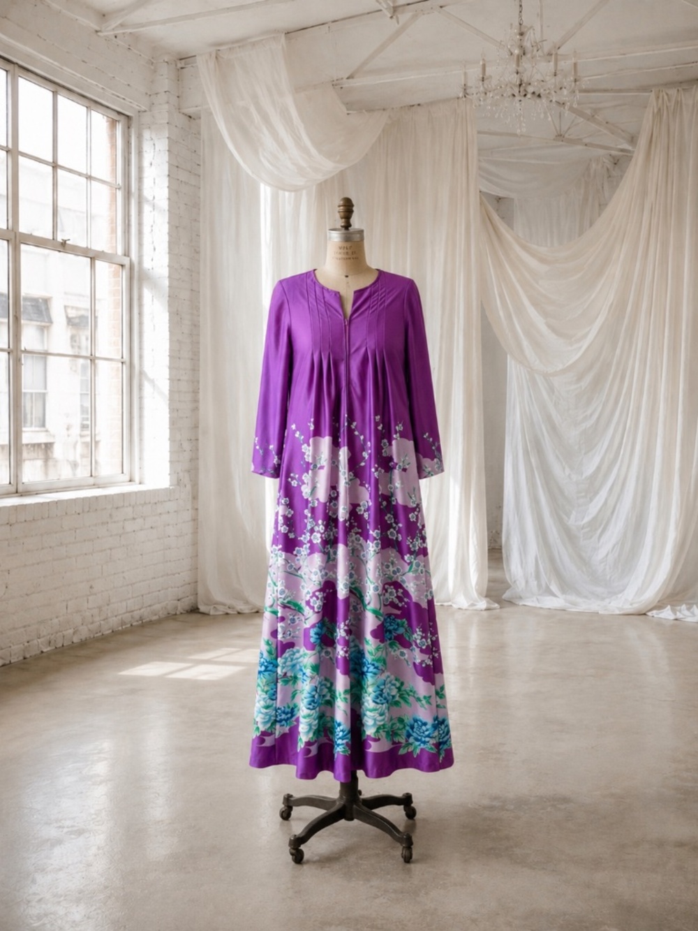 Vintage 1970s Psychedelic Cherry Blossom Floral Purple Long Dress Caftan M